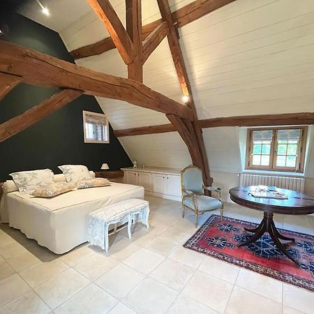 La Rocheliere Bed & Breakfast Bresse-sur-Grosne Exterior photo