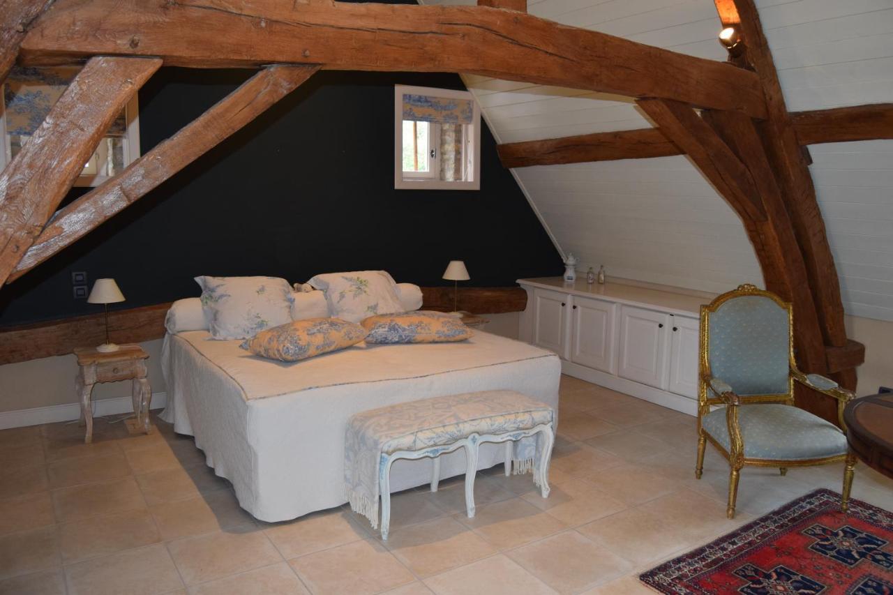 La Rocheliere Bed & Breakfast Bresse-sur-Grosne Exterior photo